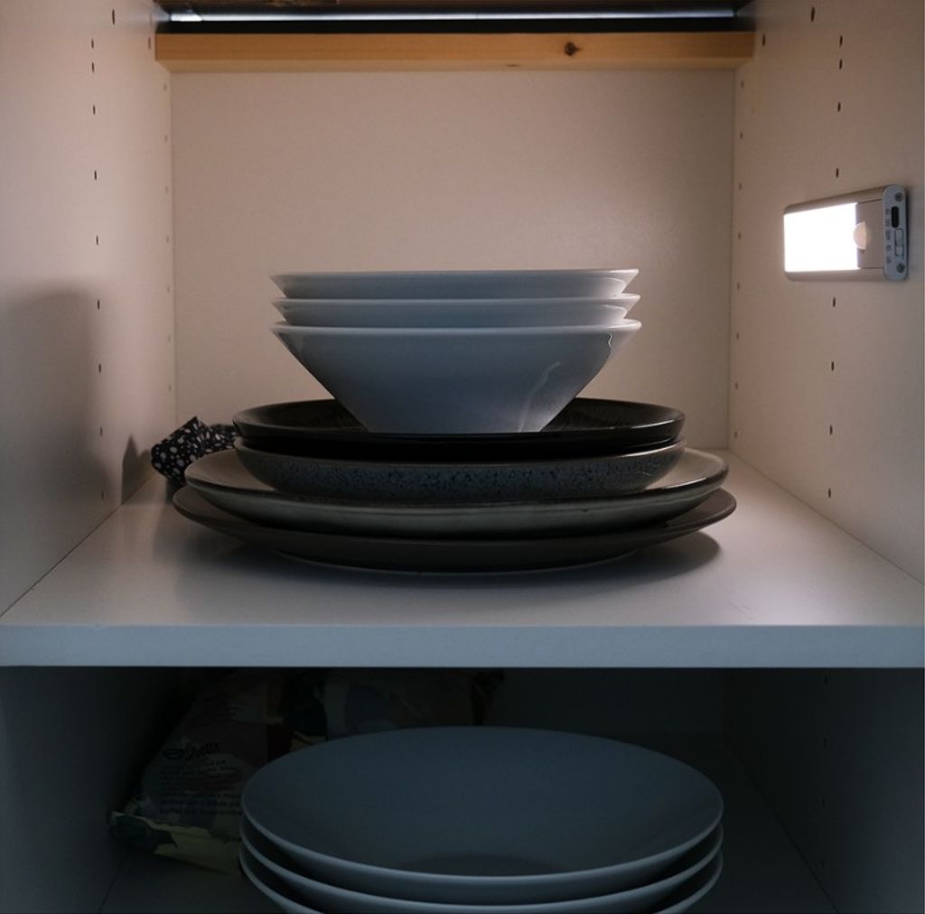 Sunmatic Sensorlampa LED 40cm 1-pack - för skåp & garderob - Rörelsesensor