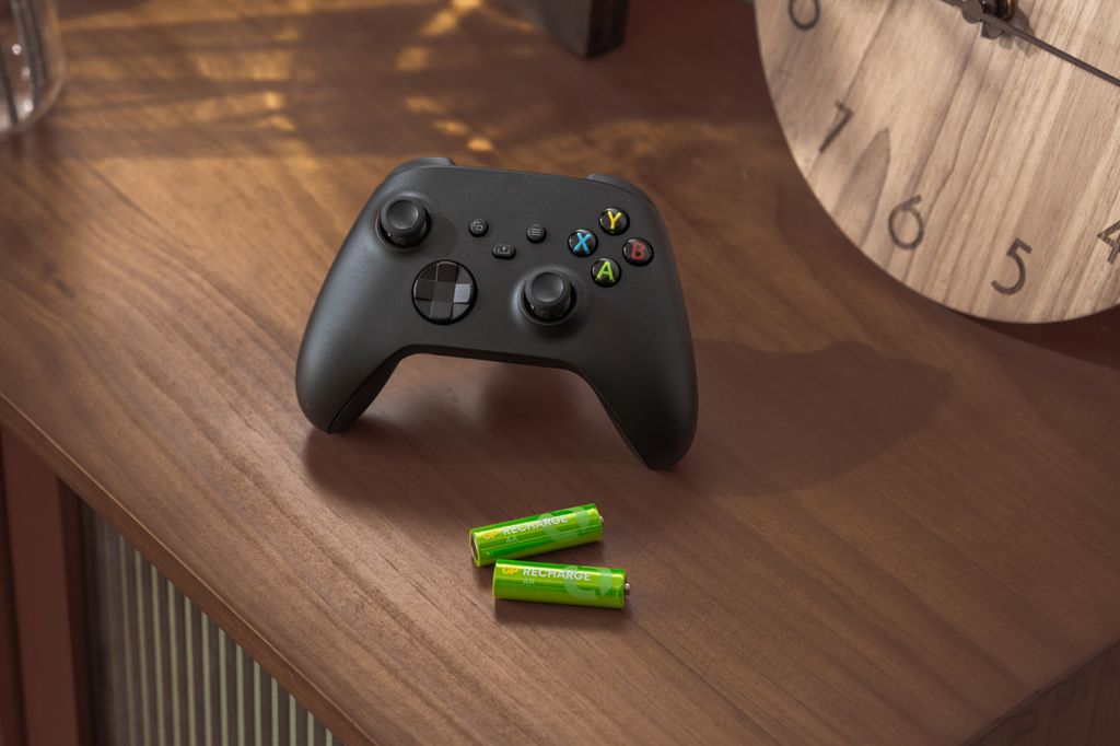 GP Ladattavat AA-paristot 1300mAh 4 kpl