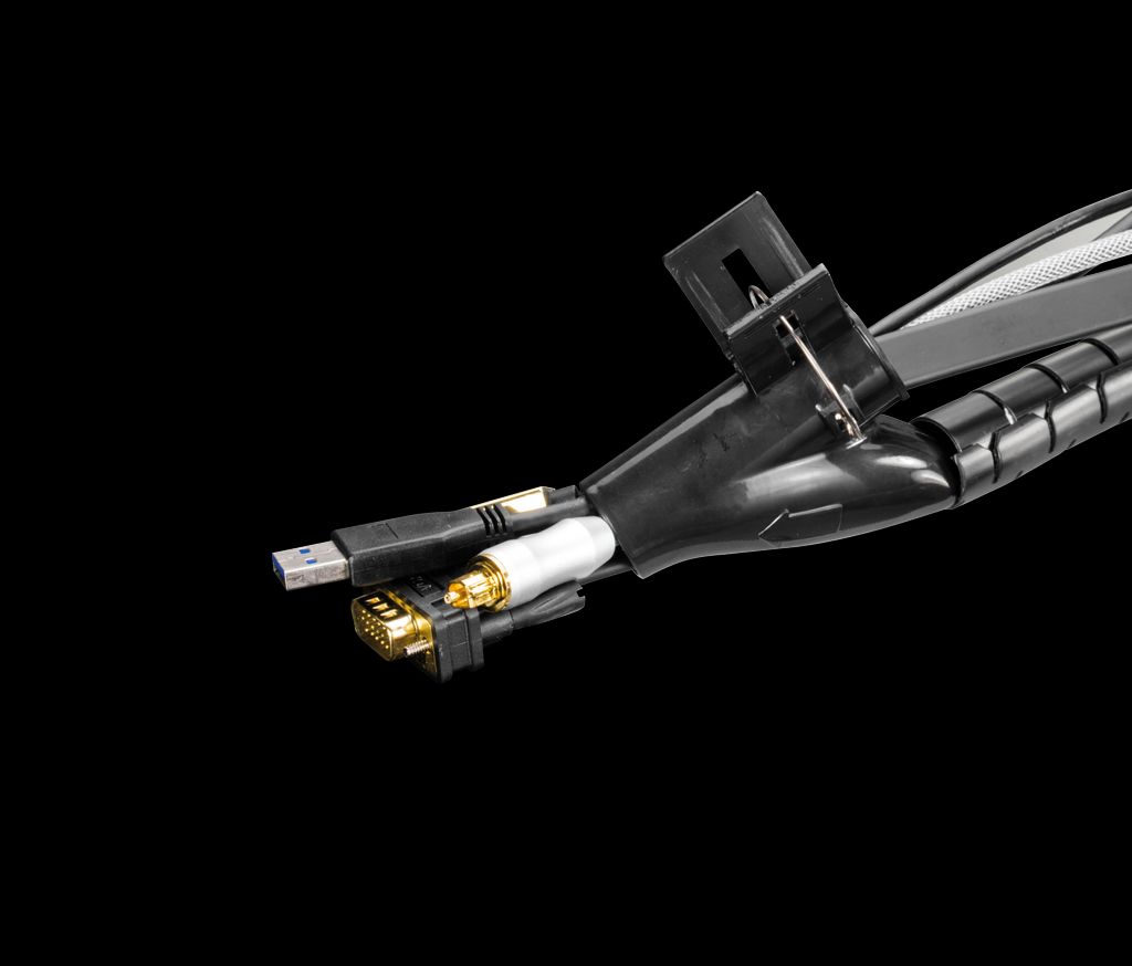 Deltaco nylon kabelstrømpe 2,5 m – svart