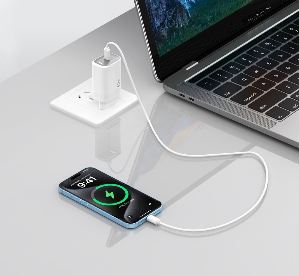 Kraftfull Snabbladdare 65W till Laptop med USB-C kabel 100W, 2m - Vit