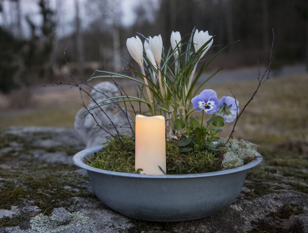 LED GRAVE LIGHT SERENE / 10 cm / Timer / Sensor / Battery