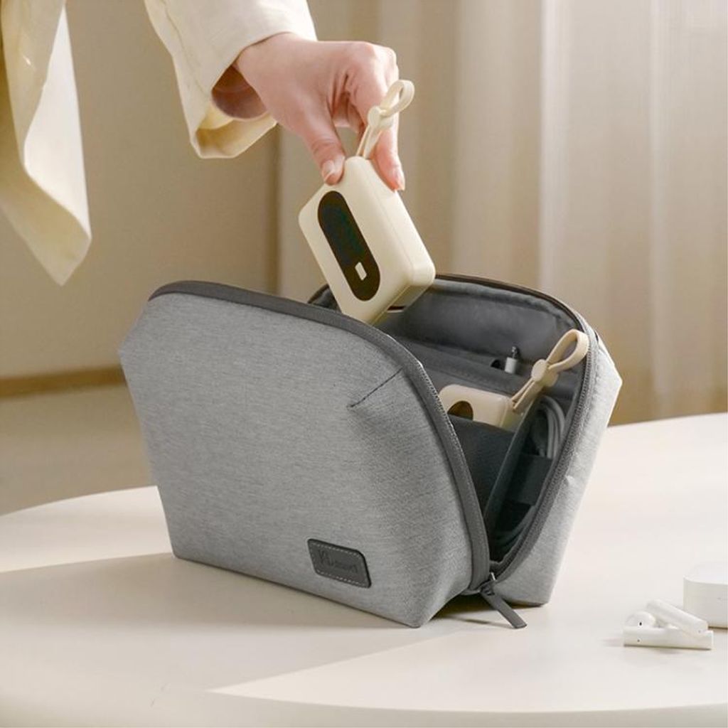 Oppbevaringspose for små elektronikkenheter 23 x 14 x 9,5 cm – svart