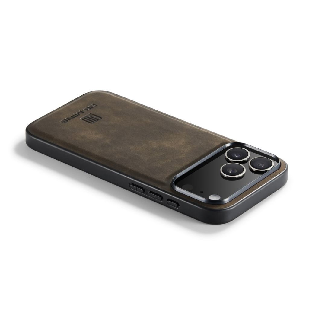 DG.MING iPhone 18 Pro Max/17 Pro Max Deksel med PU-lær - Brun
