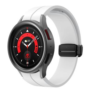 Samsung Galaxy Watch 7/6/5 -kellonranneke silikonimagneettisoljella – valkoinen