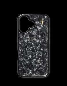 iDeal of Sweden iPhone 17 Pearlised Case - Black