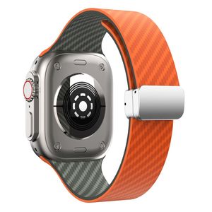 Apple Watch 42 / 41/ 40 / 38mm Klockarmband kolfibertextur - Orange/Grön