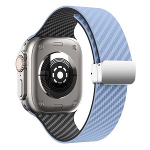 Apple Watch 49 / 46 / 44 / 42mm Klockarmband kolfibertextur - Ljusblå/Svart
