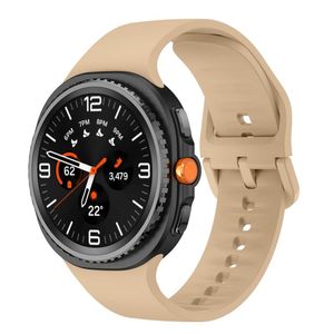 Samsung Galaxy Watch8/Watch8 Classic -kellon silikoniranneke – Beige