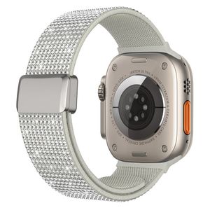 Apple Watch 42/41/40/38mm Klockarmband i Nylon med Strass - Silver