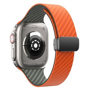 Apple Watch 42 / 41/ 40 / 38mm Klockarmband kolfibertextur - Orange/Grön