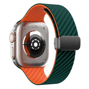 Apple Watch 49 / 46 / 44 / 42mm kellonranneke hiilikuitukuvioinnilla - Turkoosi/oranssi